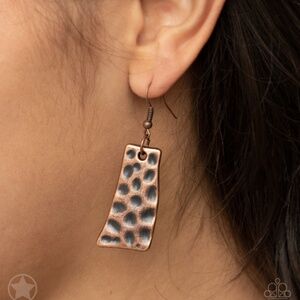 Necklace and jewelry